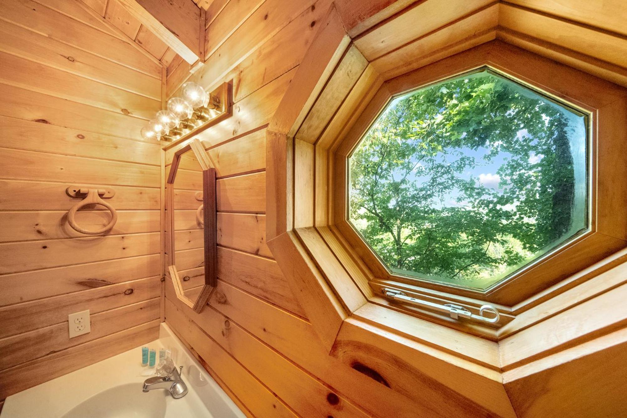 Baloo'S Bungalow Gatlinburg Bagian luar foto